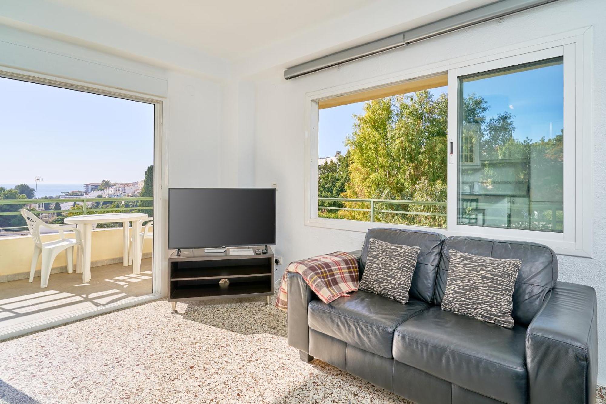 Bright And Spacious 2 Bed Apt Nerja Exterior foto